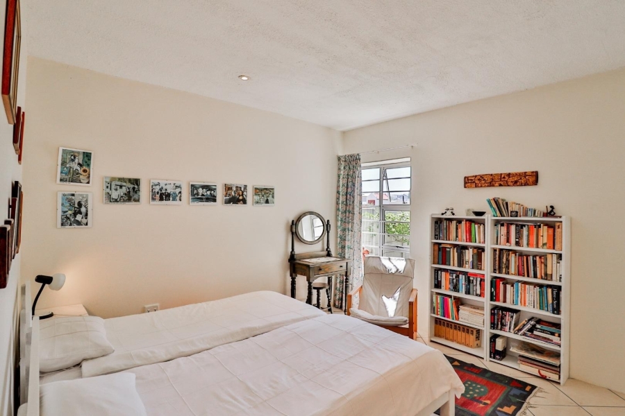 6 Bedroom Property for Sale in De Kelders Western Cape